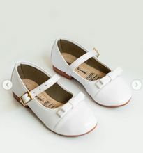 Cargar imagen en el visor de la galería, BALETA NIÑA CHAROL
