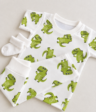 Cargar imagen en el visor de la galería, PIJAMA INFANTIL NIÑA P01
