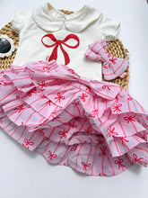 Cargar imagen en el visor de la galería, SET ALICIA TRES PIEZAS ROSA
