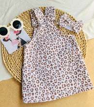 Cargar imagen en el visor de la galería, JARDINERA COW SET TRES PIEZAS
