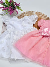 Cargar imagen en el visor de la galería, VESTIDO MARIPOSA BLANCO REF 9010
