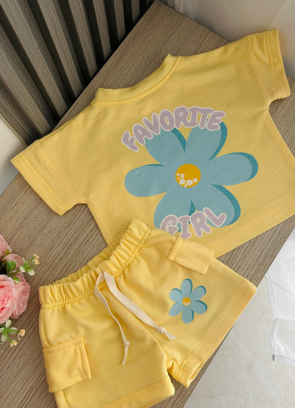 FAVORITE GIRL AMARILLO REF 1123FG